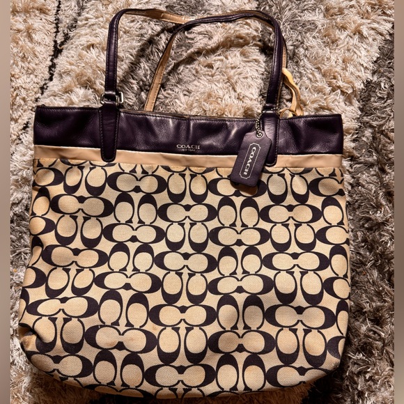 Coach 👜 - Picture 4 of 5